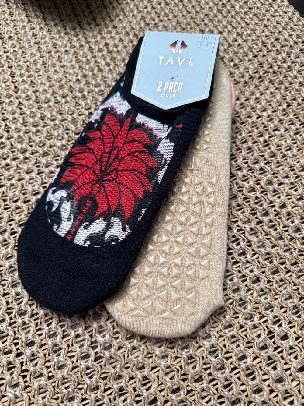 Brand New 2 pack Tavi Grip Socks - Organic Cotton Blend -Size Medium
